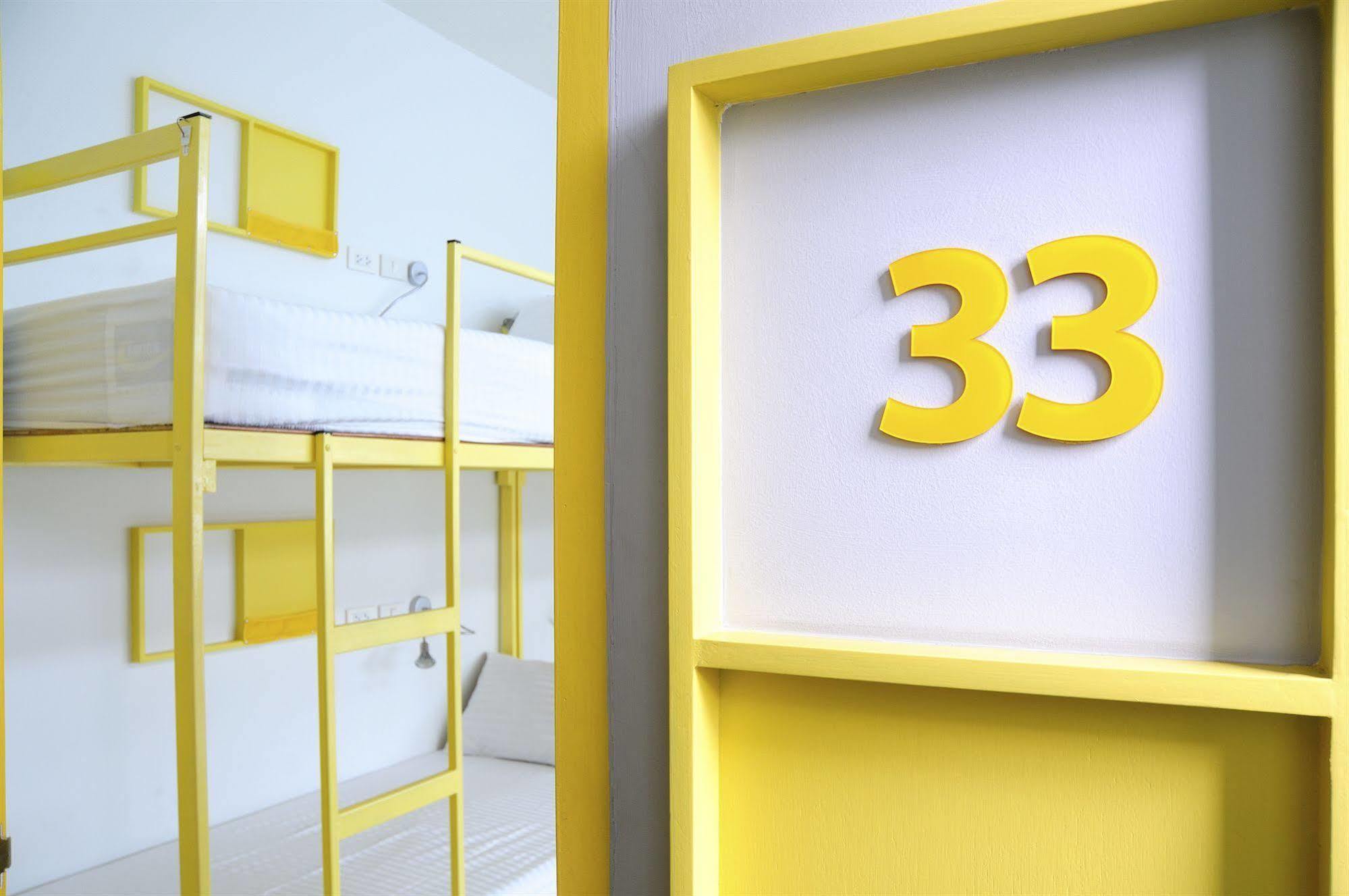 Jellybean Ezy Hostel Sathorn Бангкок Экстерьер фото